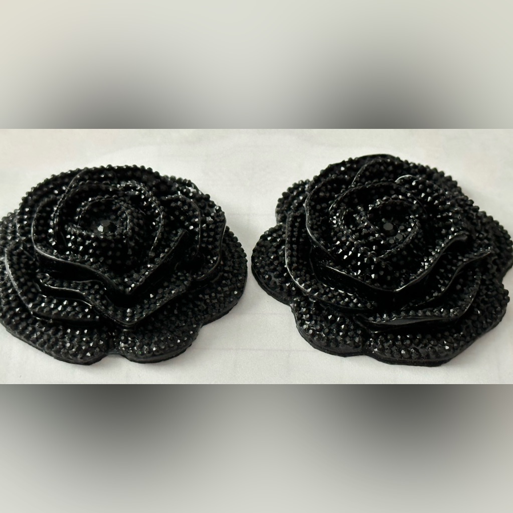 Elegant Black Rose Earrings